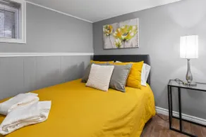 Quaint Clean 2BR | DT Windsor | Lndry & Prkng Inc - Image 4