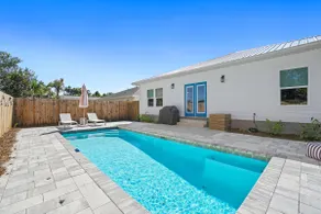 Beach House w/Private Pool - The Sanderling - Image 2