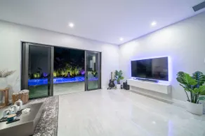 Luxury Villa Amara Heated Pool Gym Sauna BBQ - Image 5
