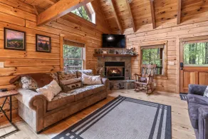 Mountain Log Cabin Near ASU with Soaking Tub & Views - Image 3
