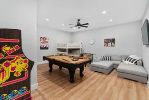 Incredible Heated Pool HotTub Gameroom-Movieroom - Image 5