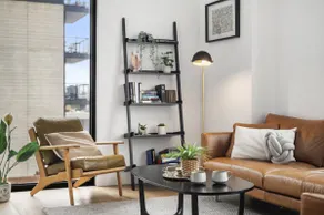 Designer Luxury Apt - Image 4