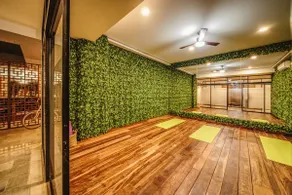 2BR with Fast WiFi FREE BIKES, Rooftop, Pool, and Gym - Image 5