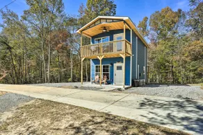 Trenton Cabin: Panoramic Lake Views - Image 2