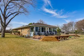 Family Fun on Eagle Mtn Lake! Home w/ Dock & Views - Image 2