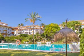 Spacious Apartment near Puerto Banus - Image 2