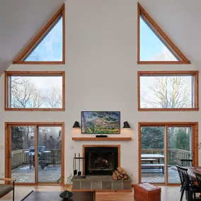 Private Chalet with Fire Pit Deck and Large Yard - Image 4