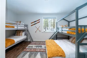BearHaus-Fireplace, HUGE indoor Hot Tub, Sleeps 14 - Image 4