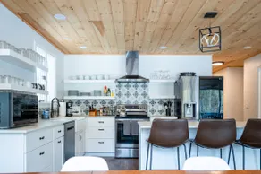 BearHaus-Fireplace, HUGE indoor Hot Tub, Sleeps 14 - Image 2