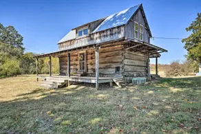 Unique Loft Cabin: Fire Pit & Fishing Access! - Image 3
