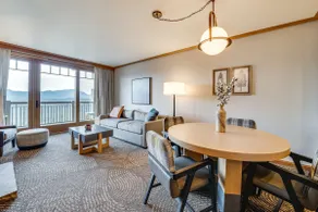 Mountain Views & Pool Access: Cle Elum Condo! - Image 2