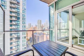 2 Story luxury  penthouse in downtown Calgary  - Image 3