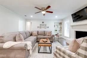 Recently Renovated | 4bd | Close to University - Image 5