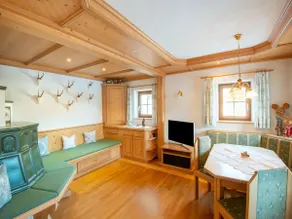 Chalet in Hochfilzen am Skihang - Image 2