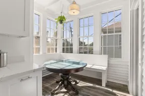 Luxury Updated 1BD | Streetcar Line | Parade Route - Image 2