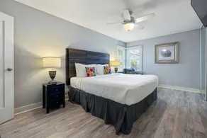 2b 2ba-The Sunnyside Up Beach Cottage - Image 4