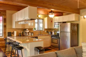 Spacious Groveland Cabin w/ Wraparound Deck! - Image 2