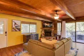 Spacious Groveland Cabin w/ Wraparound Deck! - Image 5