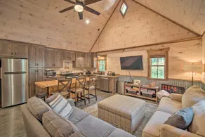 Stunning Cabin Getaway w/ Private Hot Tub! - Image 3