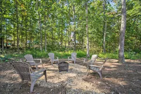 Stunning Cabin Getaway w/ Private Hot Tub! - Image 2