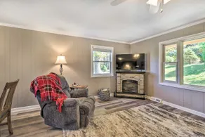 Welcoming Boone Getaway Near Hiking + Skiing! - Image 3