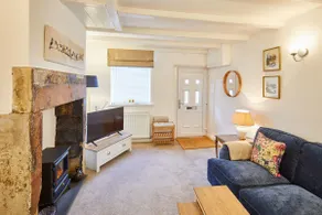 Host & Stay - Waterlily Cottage - Image 5