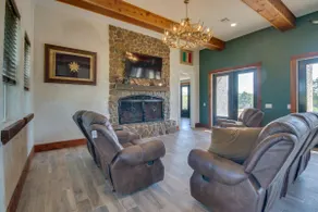 Stunning Ranch Villa: Private Pool & Hot Tub! - Image 4