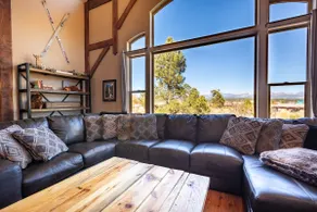 A/C, Hot Tub, Close to everything, Pet friendly! - Image 2
