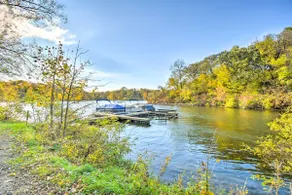 Chic Apple River Escape w/ Fire Pit! - Image 2