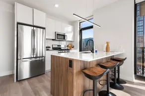 West Loop Scenic Views + Private Balcony Retreat - Image 2