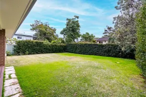 Big Wave At Shoal Bay 8 Achilles St large home with ducted air con Wi Fi and Linen - Image 5