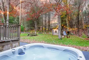 Two Houses, 22+ Guests, 2 Hot Tubs, Renovated - Image 5