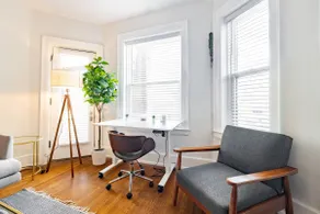 Modern 2/1 Apt near the Villages | Free Parking - Image 4