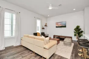 Westhaven | Modern & Cheerful 3-BR gated Townhome - Image 2