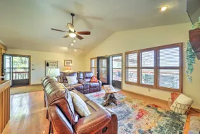 Mtn-View Cabin w/ Deck, 2 Mi to Beech Mtn Slopes! - Image 4