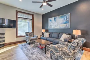 < 1 Mi to St Joseph's: Denver Townhome! - Image 4