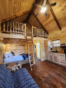 Grand Teton: 4-6 Person Midsize Cabin (10 of 16) - Image 3