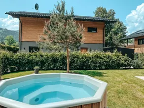 Holiday Chalet \"ZSAM\" with hottub and sauna in Garmisch-Partenkirchen - Image 2