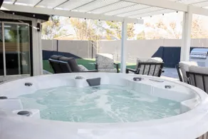 Hot tub , cruisers, Putting Green & Pet Friendly - Image 3