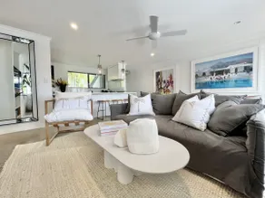 Sunlit North-Facing – Bright & Spacious Stay - Image 5