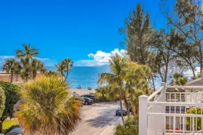 Fish Stix: Elevator, 4 Houses to Beach, Pool by Anna Maria Life Vacation Rentals - Image 4