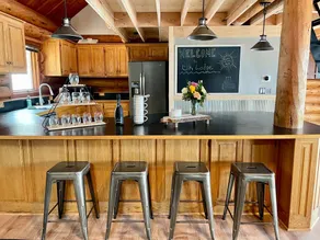 Okauchee Lakefront Cabin Escape - Image 4