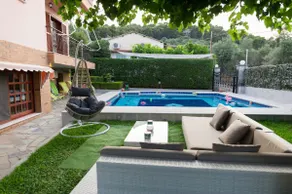 Luxurious Villa Anastasia - Image 3