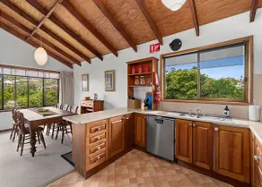 Beachfront at Malua managed by Batemans Bay Accom - Image 5