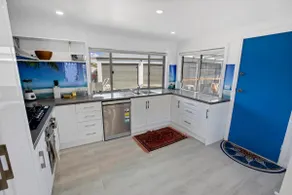 Huntingdale - 3 BR Cottage, 300m walk to town - Image 5