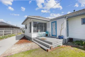 Huntingdale - 3 BR Cottage, 300m walk to town - Image 4