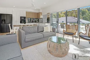 Modern Townhouse, Steps to Beach | Bay Dream - Image 2