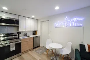 The NEON Spot - fully stocked, workstation - Image 5