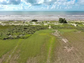 Beachfront Cottage on Sargent Beach - Image 4