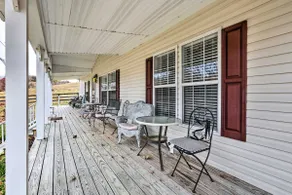 Lovely Sadieville Retreat w/ Deck & Grill! - Image 2